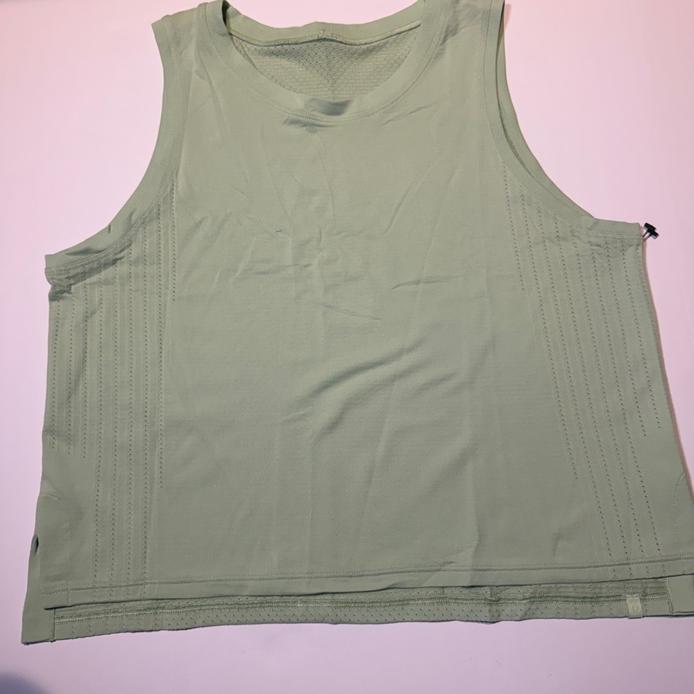 Lululemon Mint Green Women's Top